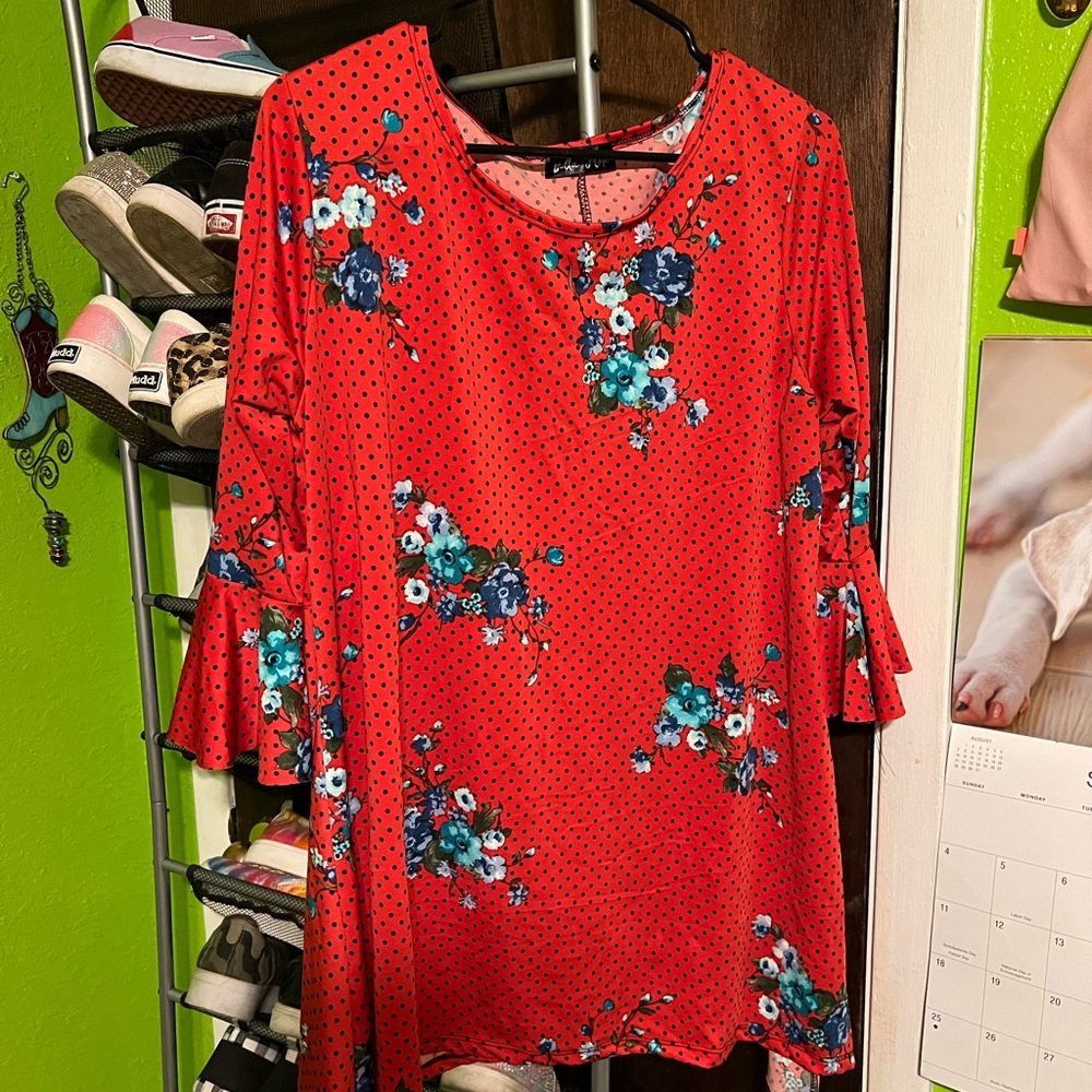 Red 1X Floral print blouse